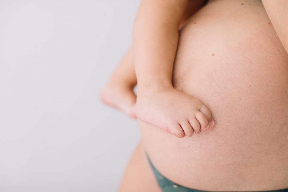 fotografia de barriga de embarazada