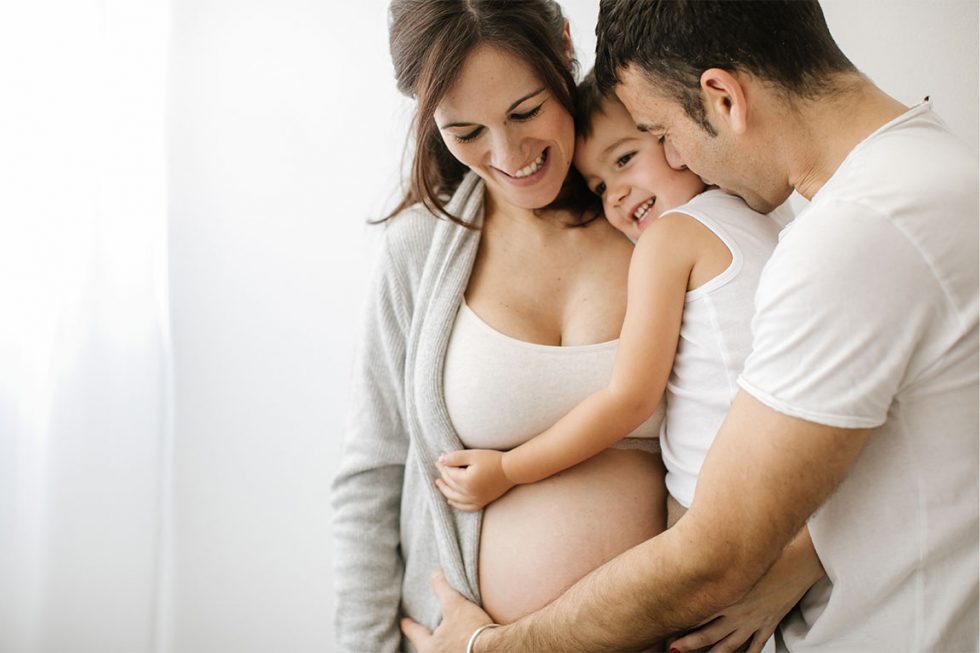 fotografo barcelona embarazo padres e hijos